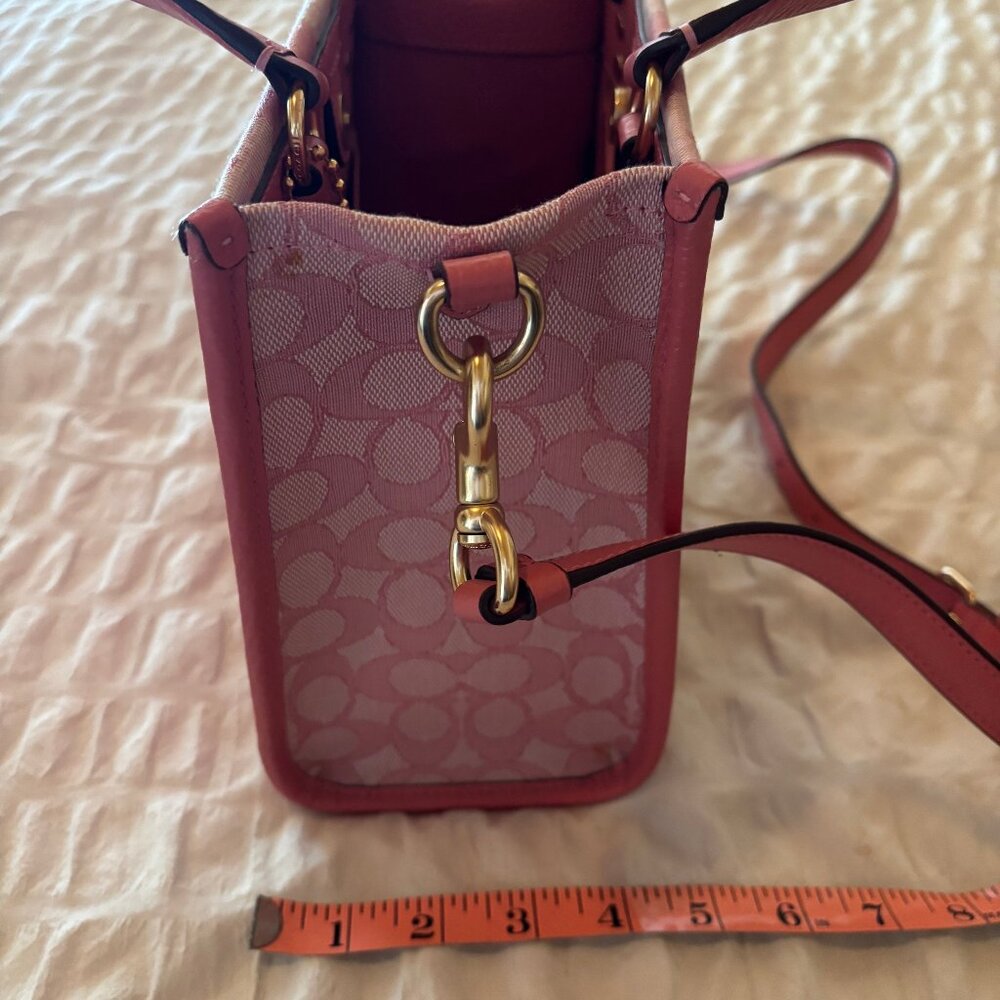 Authentic Coach Signature Dempsey Mini Tote Bag w/removable crossbody strap - Picture 3 of 6